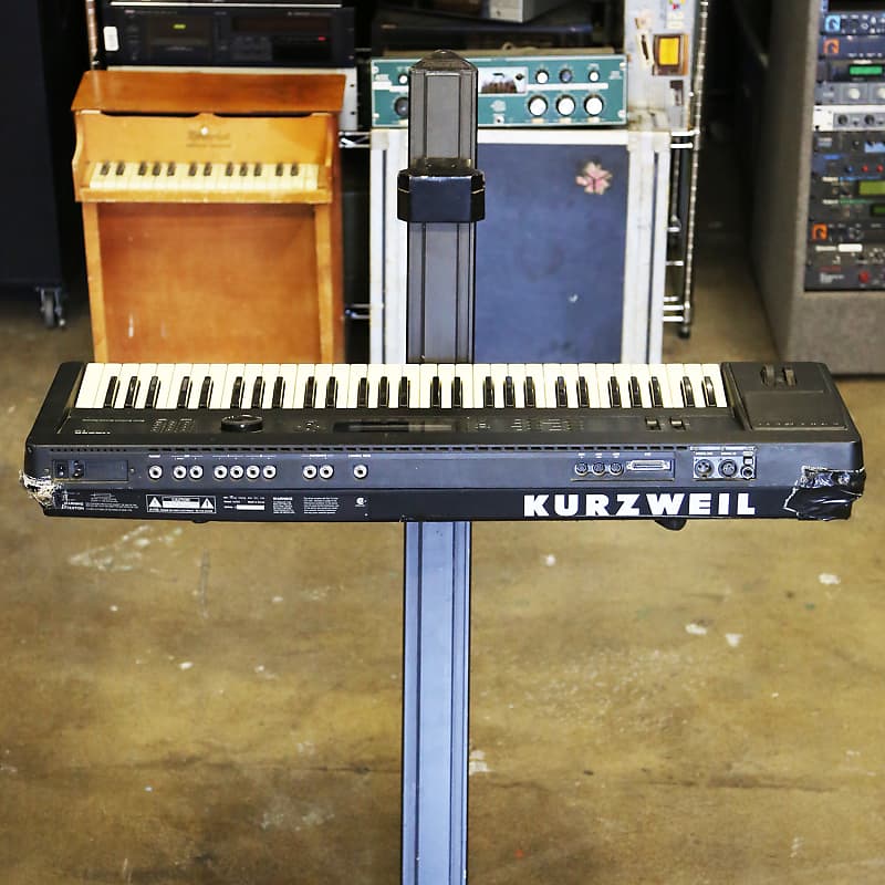 鍵盤楽器 Kurzweil K2000 Kurzweil K2000 | Vintage Synth Explorer