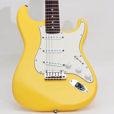 FENDER USA Standard Stratocaster LTD "Graffiti Yellow + Maple" "South Dakota Lottery 115#" (2001) image 3