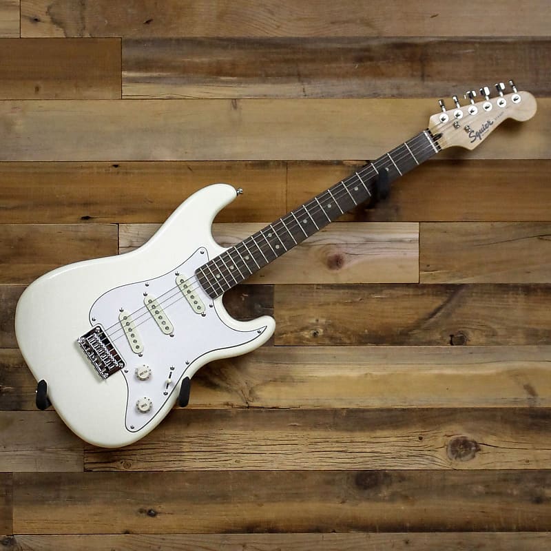 Fender Squier Strat SE Electric Guitar Olympic White with Gig Bag