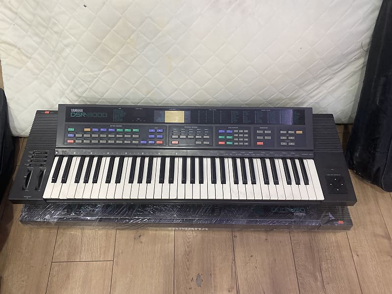Yamaha DSR2000 Keyboard Synthesizer DSR2000 w/ Power Supply. Reverb