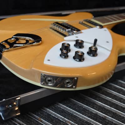 Rickenbacker 360/6 legendary Semi-Accoustic made in California/USA * sounds, plays, looks great! Comes with the original ABS hard case in excellent condition! image 9