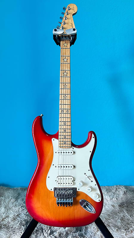 Fender Richie Sambora Signature Stratocaster 1993 - 1999 - Cherry Sunburst