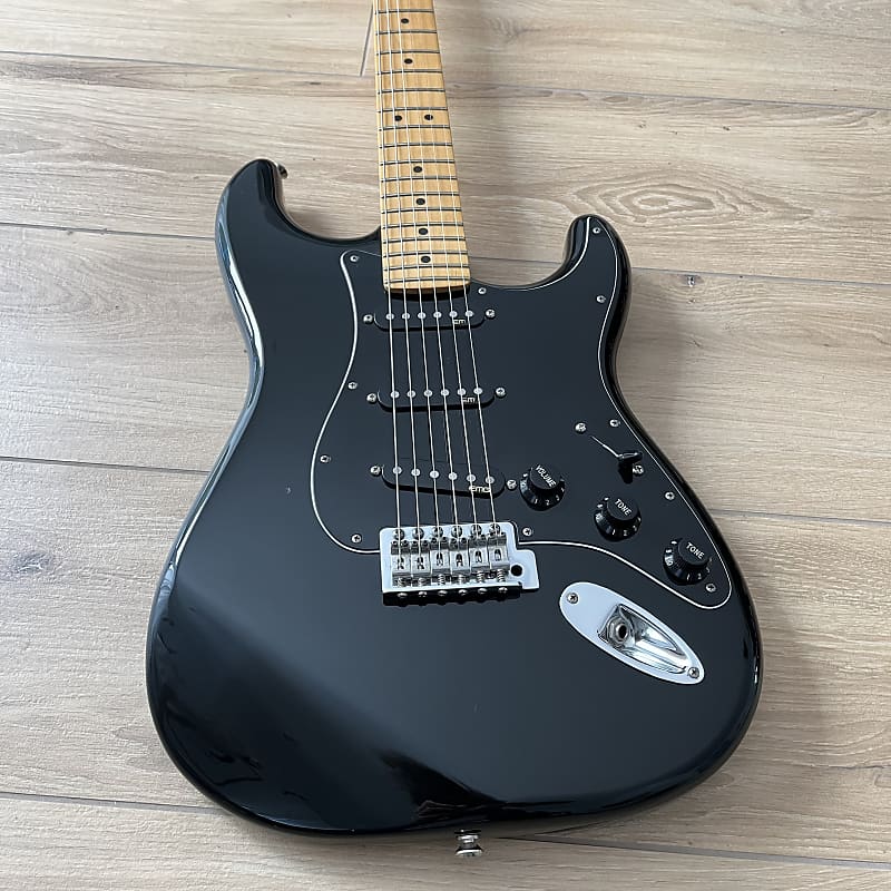 Fender Stratocaster 2011 - Schwarz | Reverb