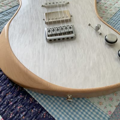 Luthier Crafted Moniker Rival SSH Custom Ultra Cool Iridescent White Top Chambered  Body w/ HS Case image 4