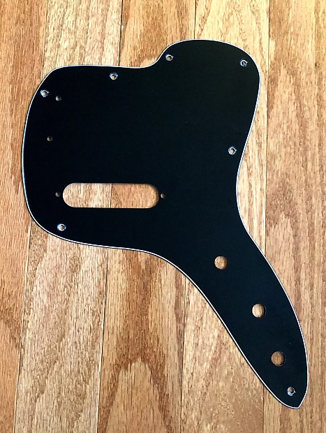 Fender musicmaster sales bass pickguard