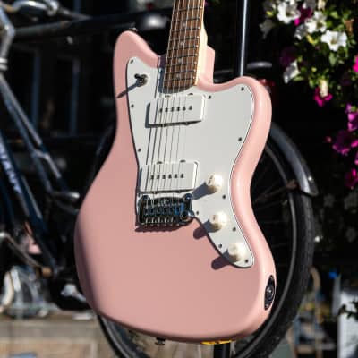 G&L USA Fullerton Deluxe Doheny in Shell Pink for sale