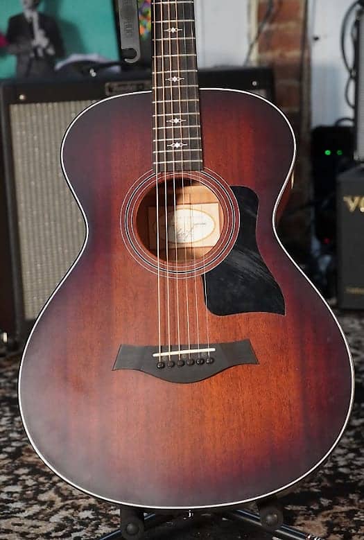 Taylor 322ce 12-Fret with V-Class Bracing | Reverb Canada