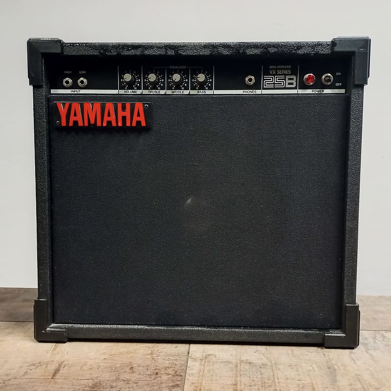 Yamaha VX25B guitar combo amplifier