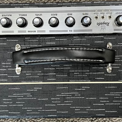 Supro Model 1932R Royale 50-Watt 1x12" Guitar Combo Amplifier - B stock image 3