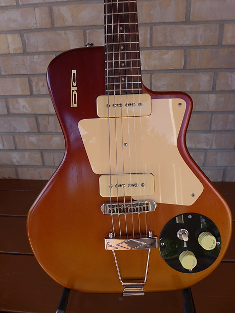 Junior top watson guitar