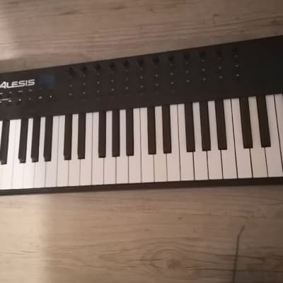 Alesis VI49 USB MIDI Keyboard / Pad Controller 2010s - Black