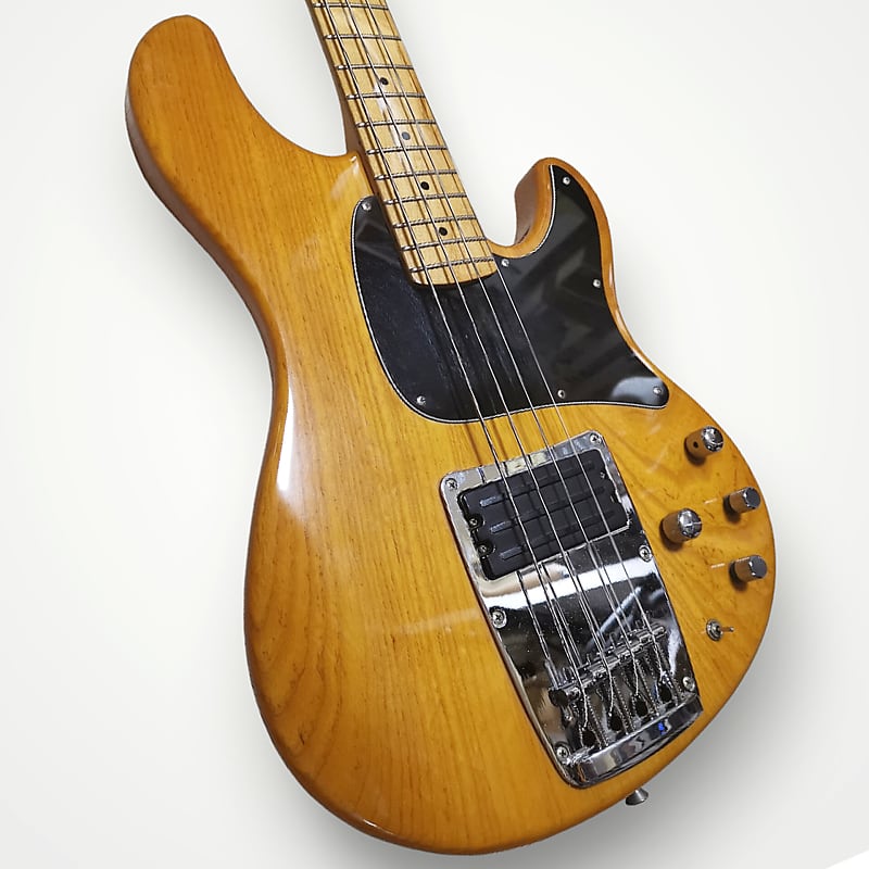 ジャパンビンテージ アイバニーズ ATK300 SB 1998年フジゲン製 Ibanez ATK300 R SB 1998年フジゲン製 買取ました。デジマートに