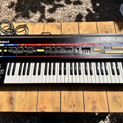 Roland Juno-60 61-Key Polyphonic Synthesizer 1982 - 1984 - Black