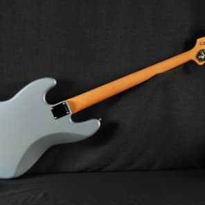 Fender 62 Reissue Jazz Bass Ice Blue Metallic image 4