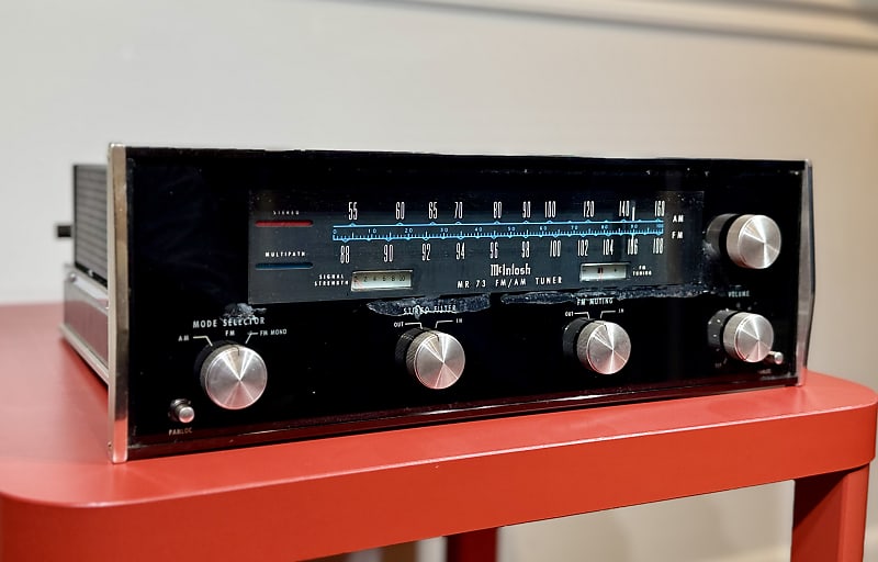 McIntosh MR73 FM/AM Tuner  			