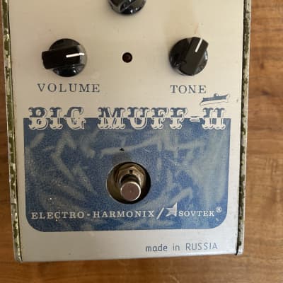 Electro-Harmonix Big Muff V7 Pi (Civil War) | Reverb