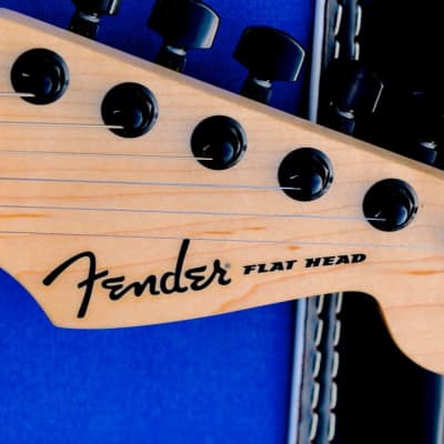 Fender "Hot Wheels" master built stratocaster 2003 artist: larry wood imagen 6