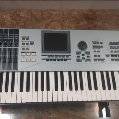 Yamaha Motif XS 6 Production Synthesizer 2000s - Gray