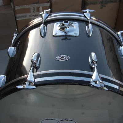 Slingerland 5 ply Bass Drum 24X14 BLACK CHROME from the 1970s Great Condition! image 1