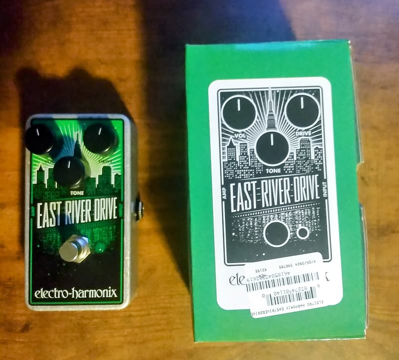 Electro-Harmonix East River Drive