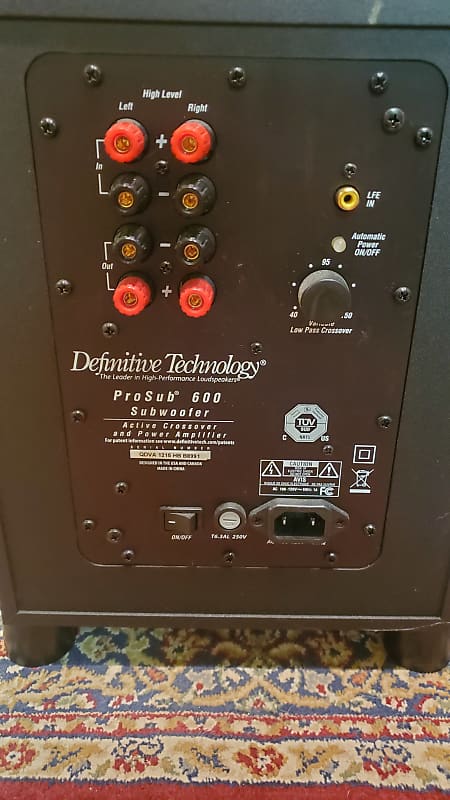 Definitive Technology ProSub 600 2010s  			