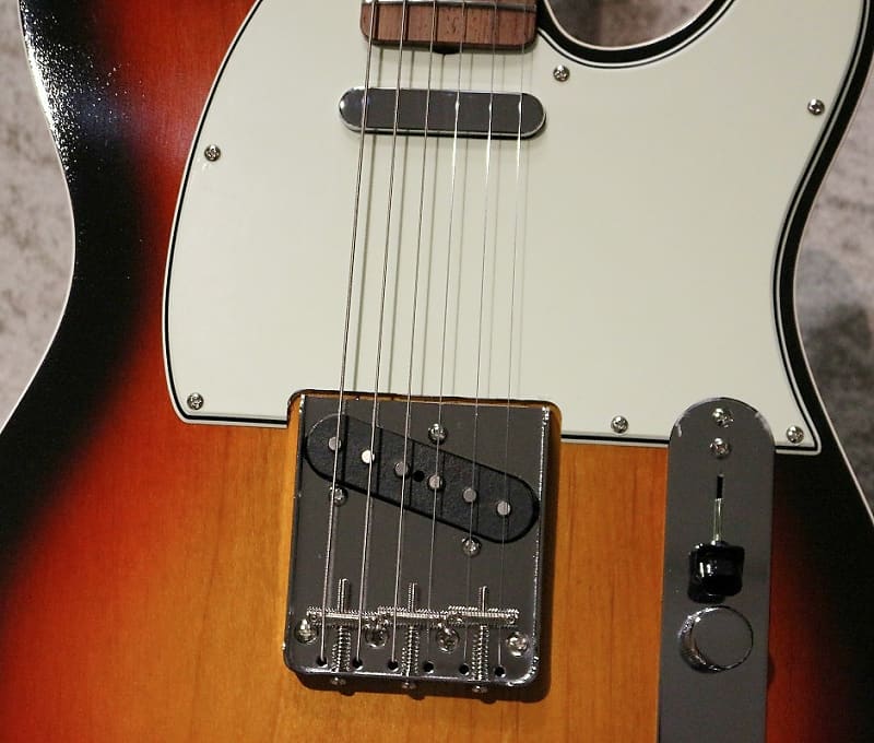 Vanzandt TLV-R2 3Tone Sunburst[Made in Japan] | Reverb