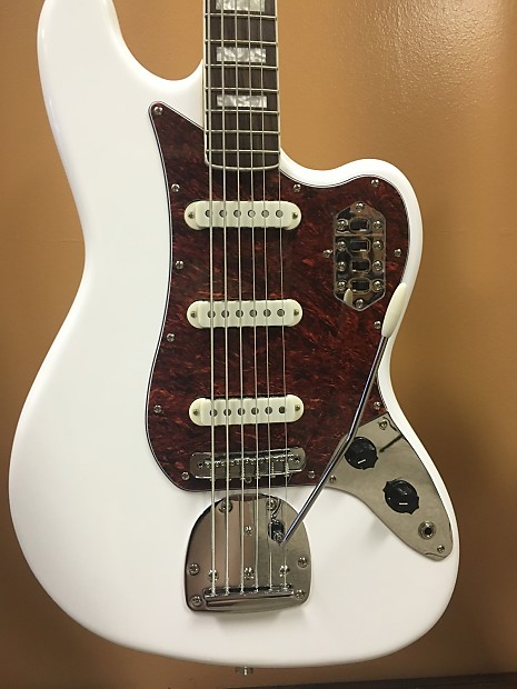 Squier Vintage Modified Bass VI Olympic White