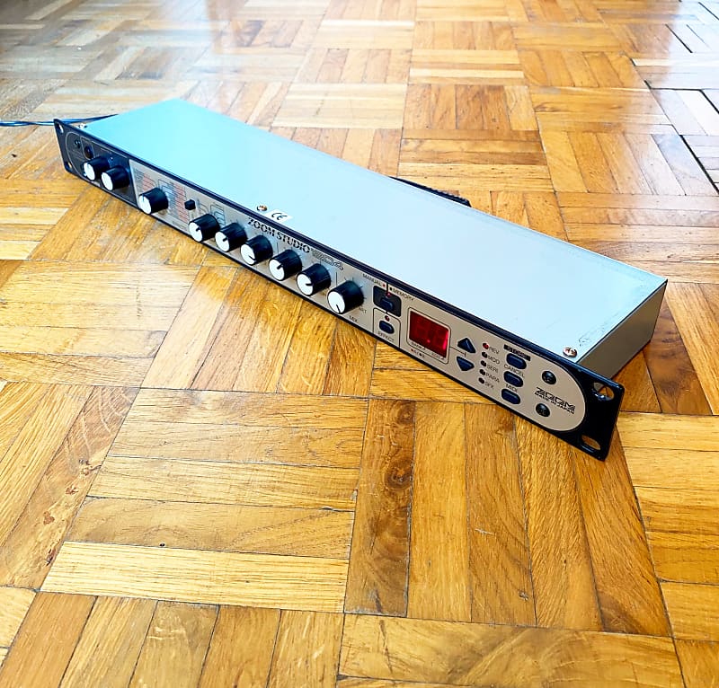 ZOOM Studio 1204 Effects Processor Rack Unit made in Japan! Reverb