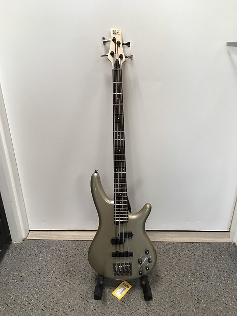 Ibanez sr400 bass guitar 2025
