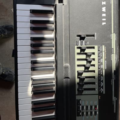 Kurzweil K2600XS 88-Key Digital Sampling Workstation Synthesizer image 4