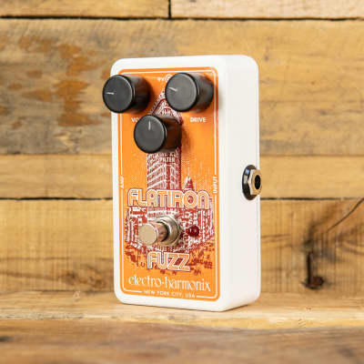 Electro-Harmonix Flatiron Fuzz - Op-amp powered fuzz/distortion with classic 70s ratty tones image 3