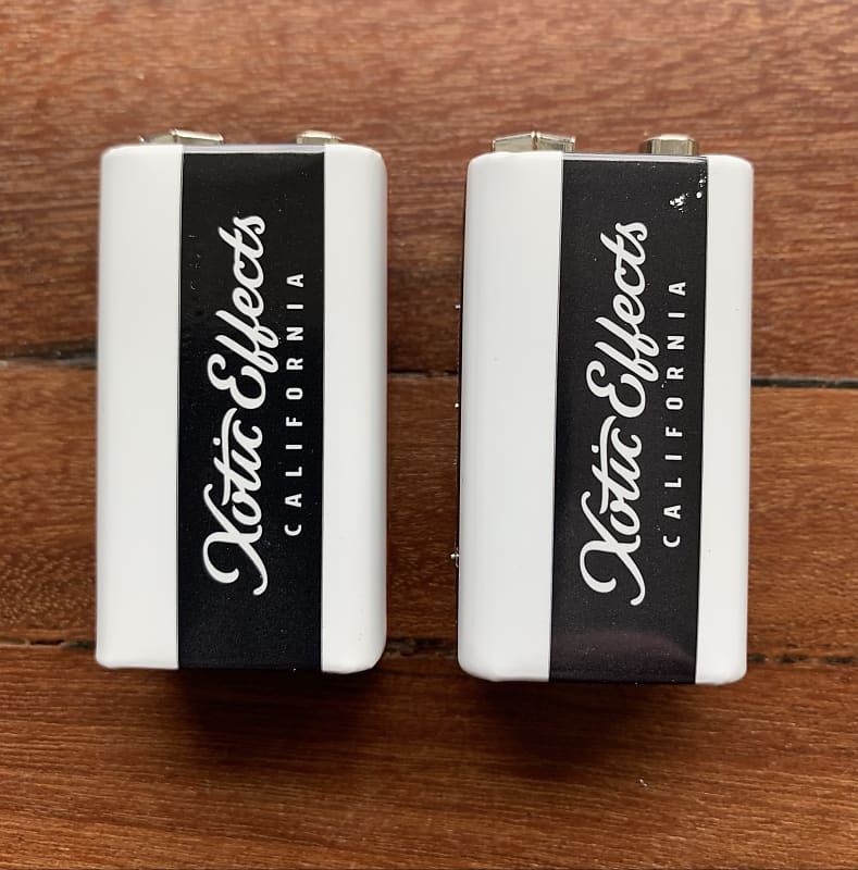 Set of 2 Xotic Effects 9V Battery Guitar Effects Pedal Reverb UK