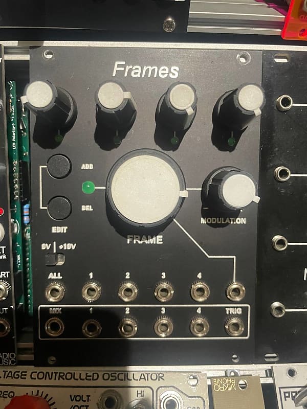 Mutable Instruments Frames Black