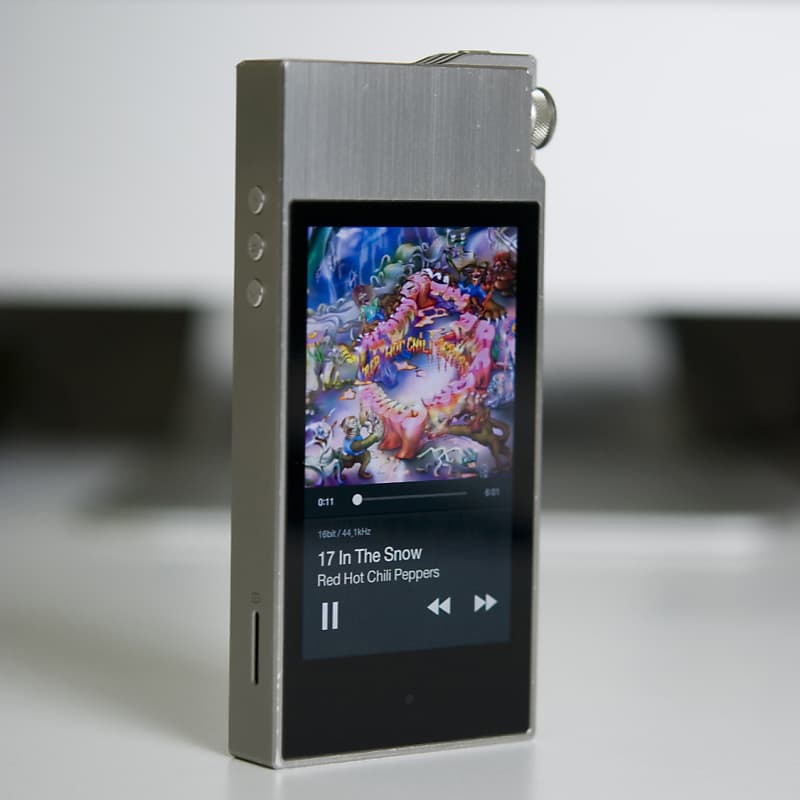 Astell & Kern AK120 II Digital Audio Player in Very Good Condition