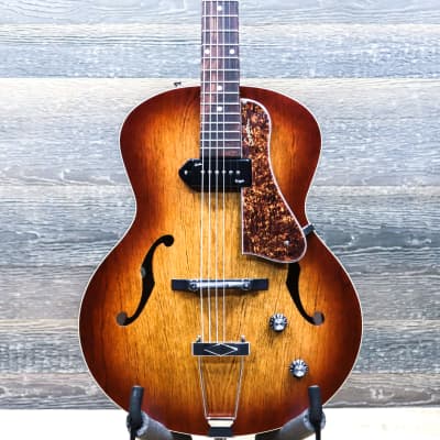 ギター Godin 5th Avenue Kingpin P90 Natural Godin 5th Avenue Kingpin P90 Natural (Pre-owned) – Mak's Guitars