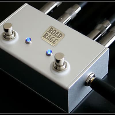 Custom Audio Japan(CAJ) Loop and Link II switching system
