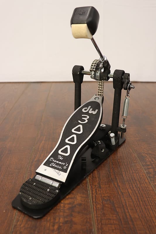 DW 3000 Double Chain Single Bass Kick Drum Pedal Reverb