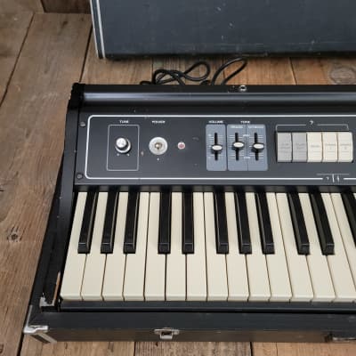 Roland Roland RS-101 Brass and Strings Analog Synthesizer 1975-1976 - Black image 2