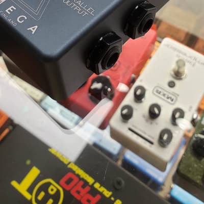 Darkglass Electronics Alpha Omega Photon Bass Distortion