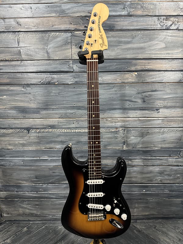 【美品】Fender Mexico Stratocaster s-l500.jpg