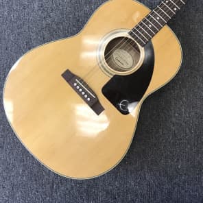 Epiphone AJ 15 NA アコースティックギター 　ケース付き Epiphone AJ 15 NA アコースティックギター ケース付き Epiphone