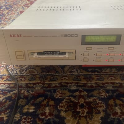 Akai S2000 MIDI Stereo Digital Sampler 1995 - White