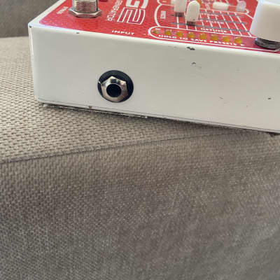 Electro-Harmonix POG2 Polyphonic Octave Generator 2009 - Present - Red / White image 4