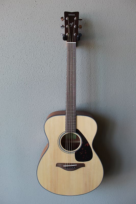 Brand New Yamaha FS800 Steel String Concert Acoustic Guitar with Gig Bag image 1