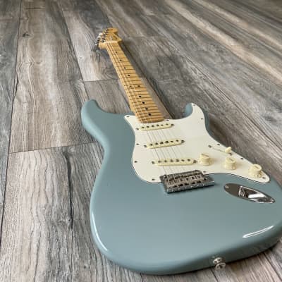 Fender American Professional Stratocaster image 3