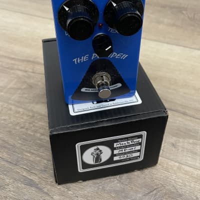 FFAS | blue colander stompboxes