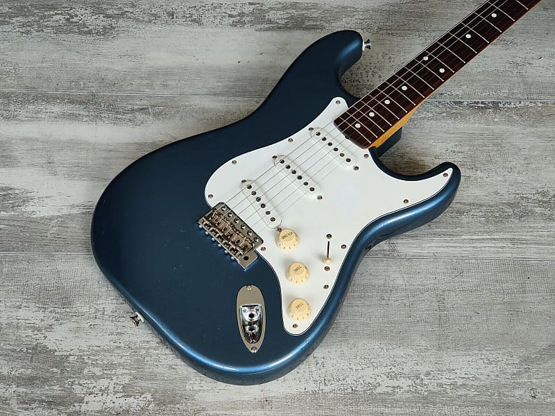 2004 Fender Japan ST62-58US '62 Reissue Stratocaster (Ice Blue