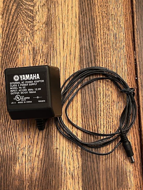 Genuine Yamaha PA-3C Keyboard AC Power Adapter 12V 700mA UNTESTED