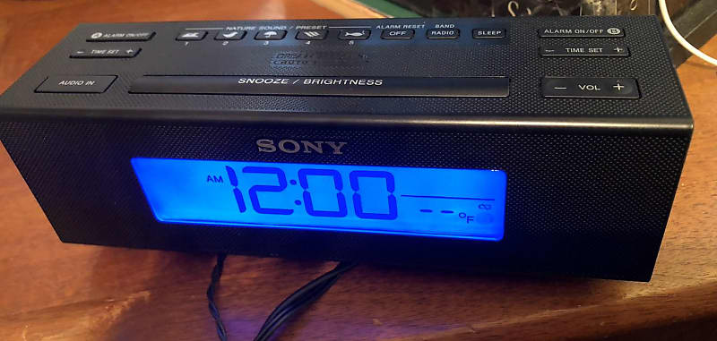 Radio-réveil Sony ICF-C707 avec alarme double AMFM Algeria