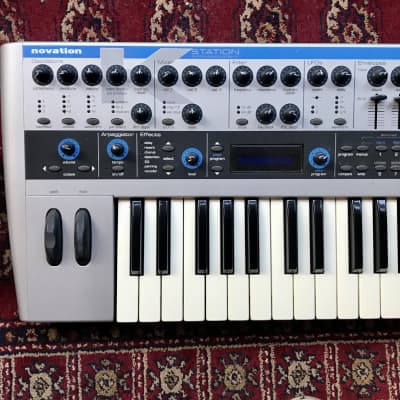 Novation K Station 25-Key 8-Voice Synthesizer 2001 - Silver